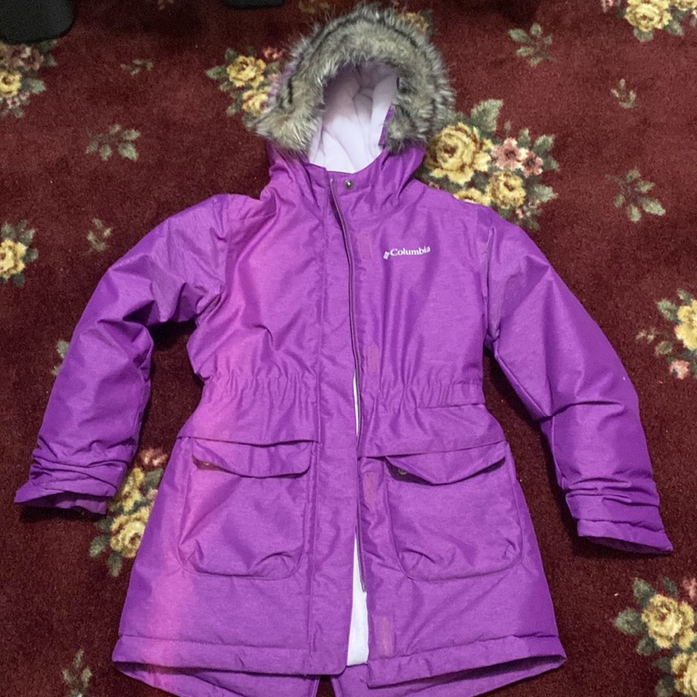 Columbia kids ski jacket with fur hood